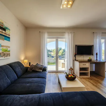 Poolincluded Villa Lozice Вилла