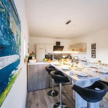 Вилла Poolincluded Villa Lozice Вир