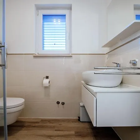 Poolincluded Villa Lozice Вилла *